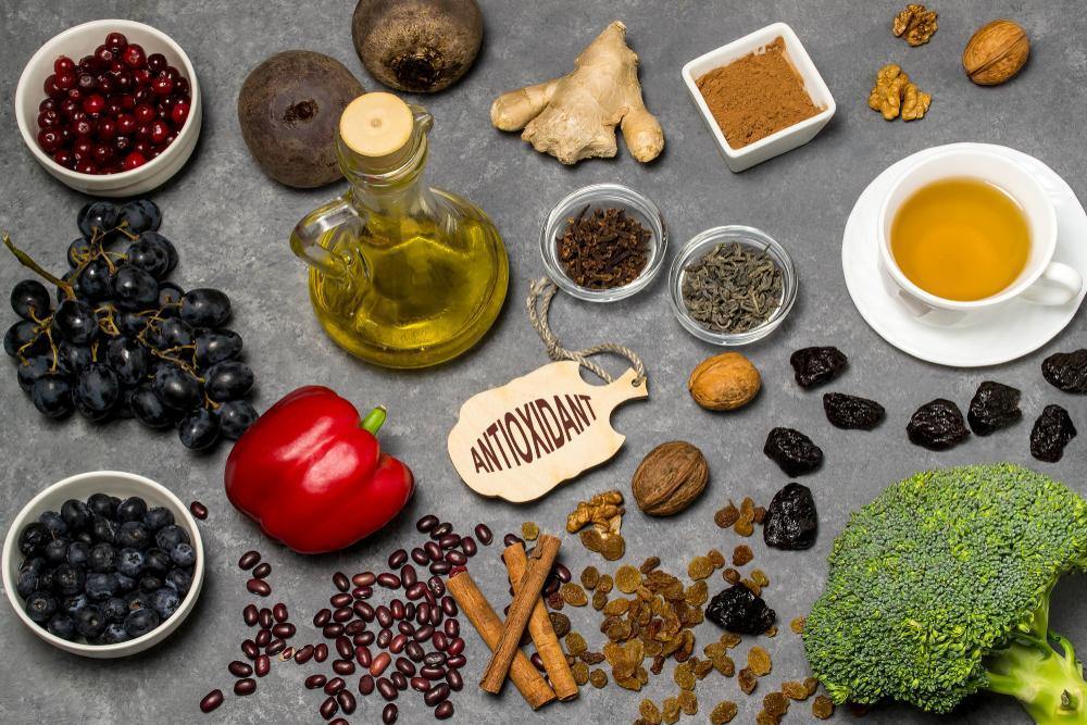Dired fruit's and nuts' benefits are countless and they have high antioxidants. Look at our article what nuts have antioxidants