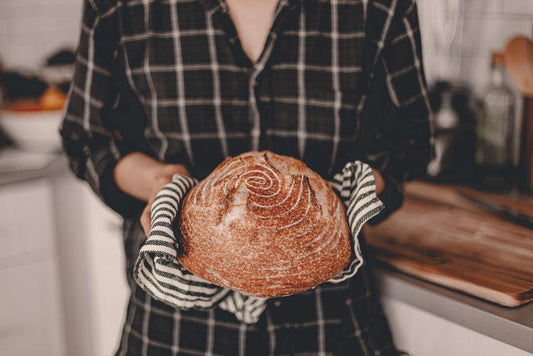 Bakin bread is really popular on these days when we are in quarantine. There are lots of yeasts such as dry yeast, sour yeast etc.